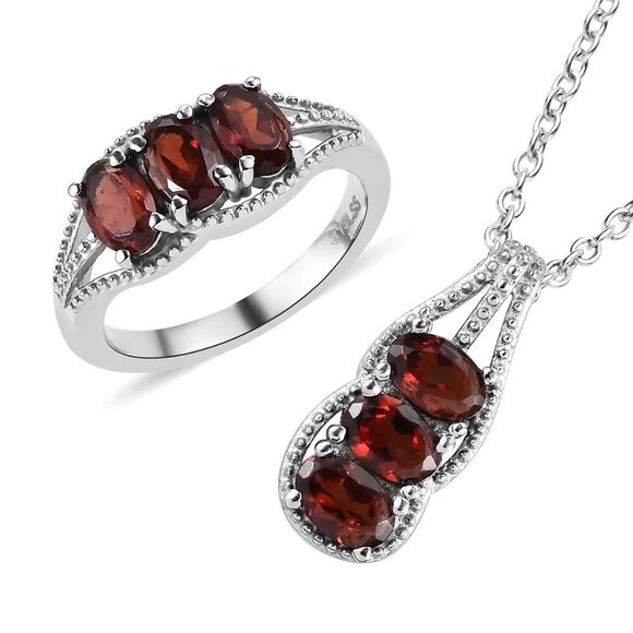 New, Mozambique Garnet Ring and Pendant Necklace, Size 5 - Picture 3 of 14